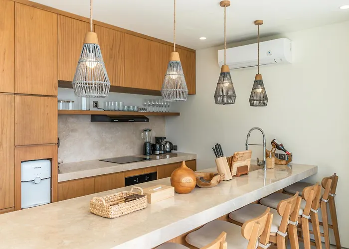 Amanecer - Stunning 3br With Ocean View In Bingin! *